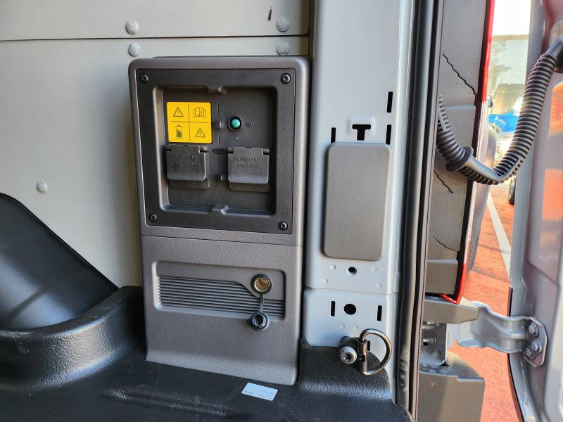 Image FORD Transit 2T Fg E 390 L2H2 135 kW (184 ch) Electrique Batterie 75/68 kWh Trend Business