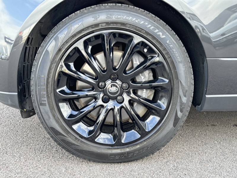 Image LAND-ROVER Range Rover 2.0 P400e 404ch Vogue SWB Mark VIII
