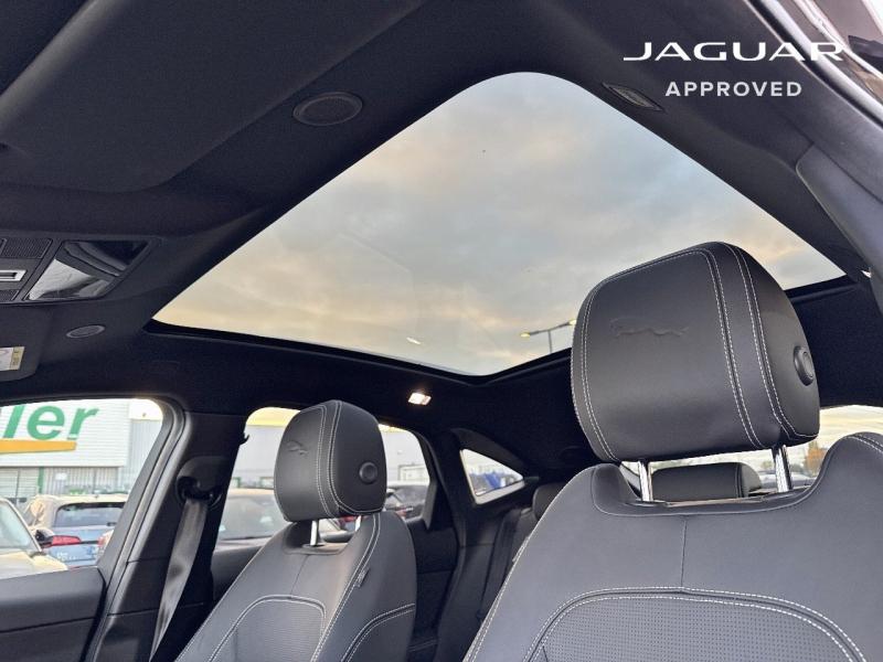 Image JAGUAR E-Pace P300e PHEV 309ch R-Dynamic HSE
