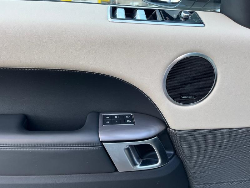 Image LAND-ROVER Range Rover Sport 2.0 P400e 404ch HSE SILVER Mark IX