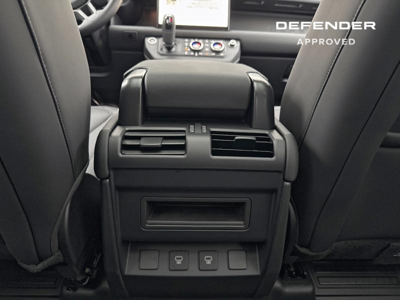 Image LAND-ROVER Defender 110 2.0 P300e X-Dynamic SE