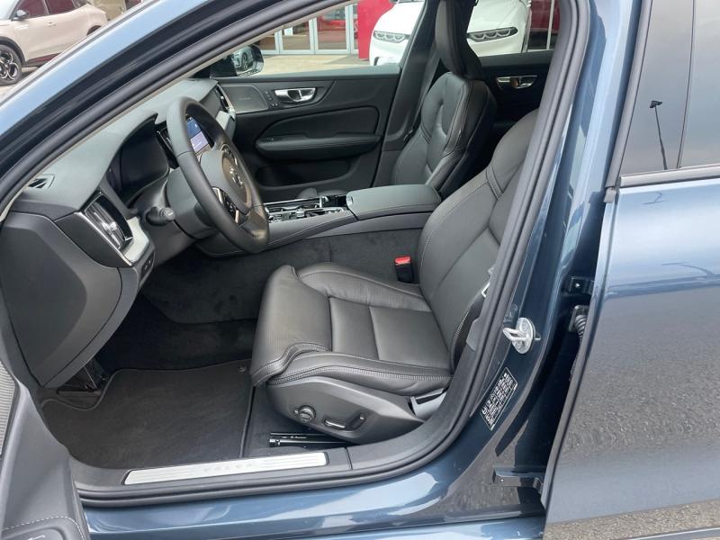 Image VOLVO V60 T6 AWD 253+145ch Plus Style Dark Geartronic 8