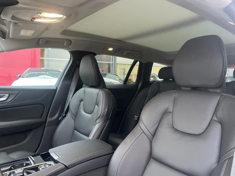 Image VOLVO V60 T6 AWD 253+145ch Plus Style Dark Geartronic 8