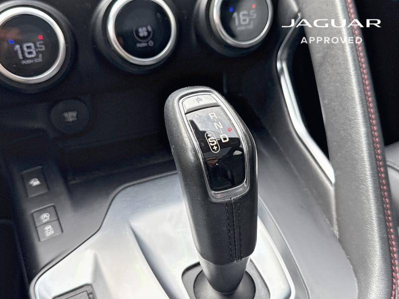 Image JAGUAR E-Pace 2.0D 180ch R-Dynamic Première Edition AWD BVA9