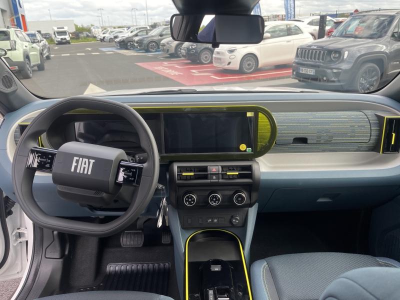 Image FIAT Grande Panda Electrique 113ch Red