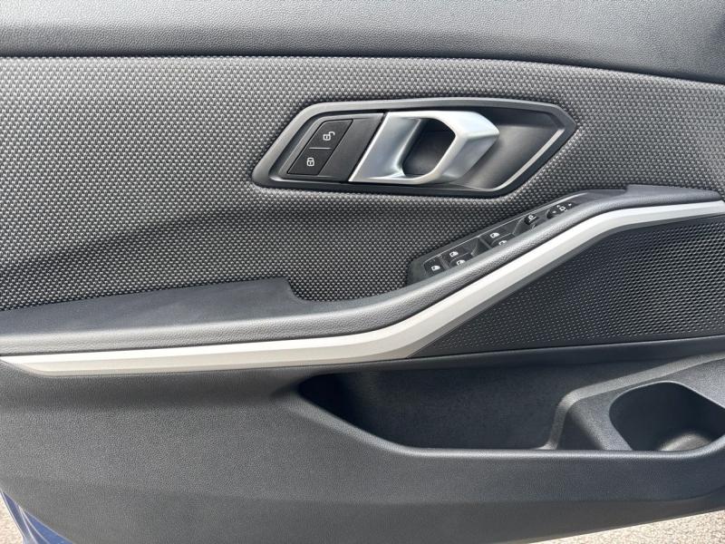 Image BMW Série 3 320dA MH xDrive 190ch Business Design