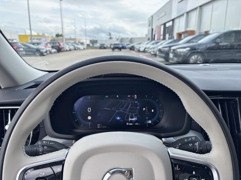 Image VOLVO V60 B4 197ch Ultra Style Dark DCT 7