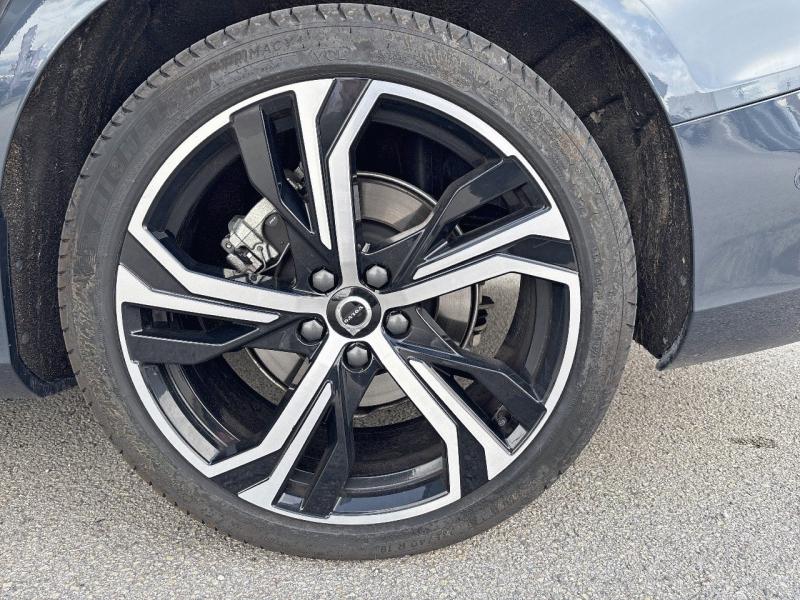 Image VOLVO V60 B4 197ch Ultra Style Dark DCT 7