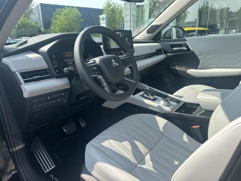 Image MITSUBISHI Outlander 2.4 PHEV 306ch Instyle 4WD