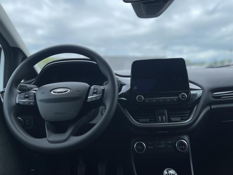 Image FORD Fiesta 1.0 EcoBoost 100ch Stop&Start Trend 5p Euro6.2