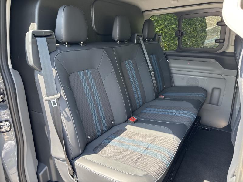 Image FORD Transit Custom Fg 320 L1H1 2.5 Duratec 232ch Hybride recheargeable Cabine Approfondie Sport CVT
