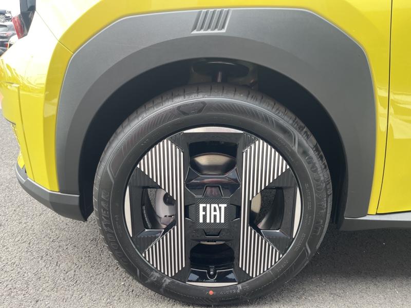 Image FIAT Grande Panda 1.2 Hybrid Turbo 110ch La Prima eDCT6
