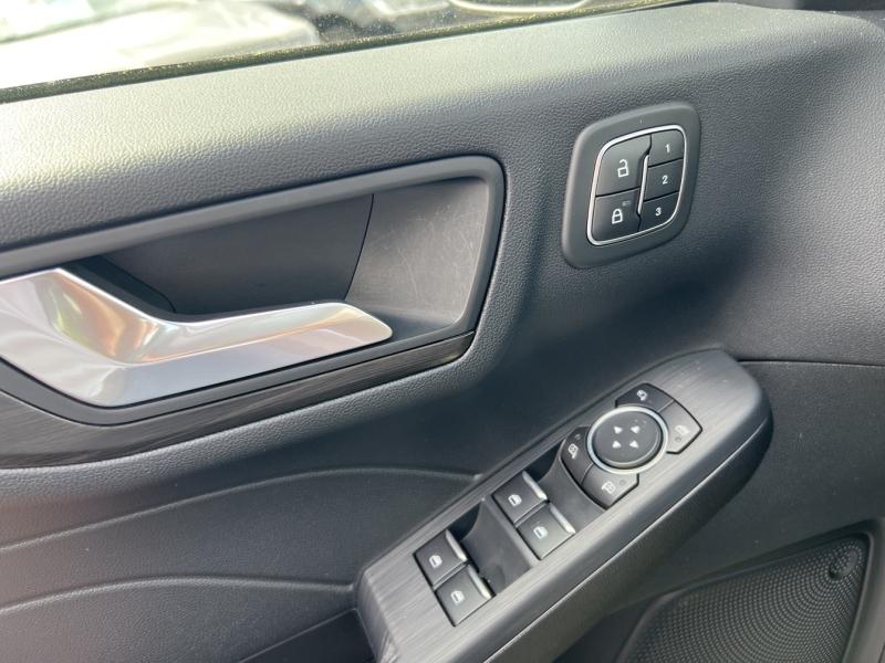 Image FORD Kuga 2.5 Duratec 190ch FHEV E85 Vignale BVA