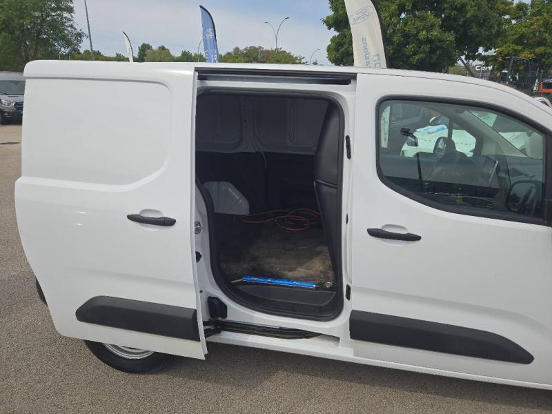 Image OPEL Combo Cargo M 800kg 100 kW Batterie 50 kWh