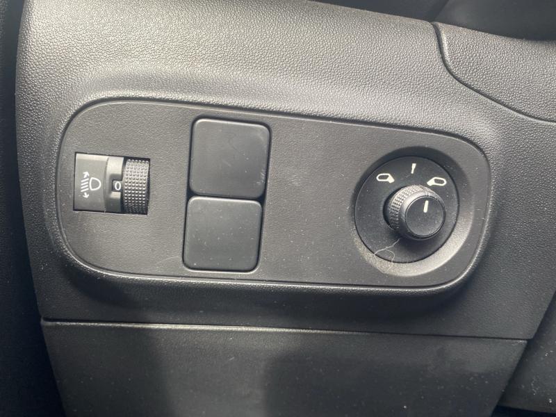 Image CITROEN C3 1.5 BlueHDi 100ch S&S Feel E6.d