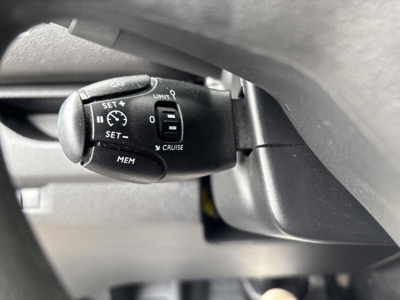 Image PEUGEOT Expert Fg M 2.0 BlueHDi 145ch S&S Pack Premium Connect EAT8