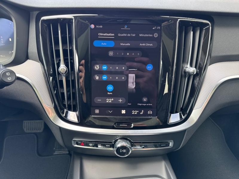 Image VOLVO V60 B4 197ch Plus Style Dark DCT 7