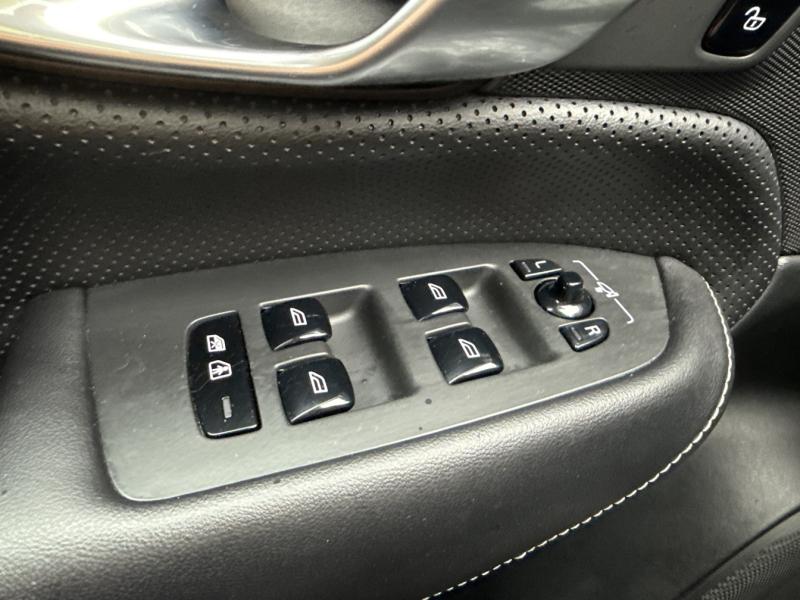 Image VOLVO XC90 B5 AWD 235ch R-Design Geartronic 7 places