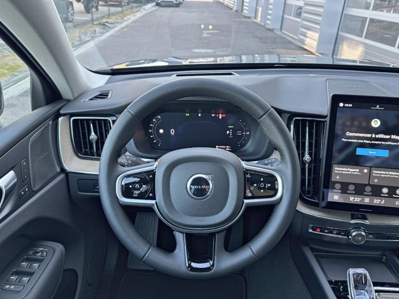 Image VOLVO XC60 T6 Hybride Rechargeable 350ch Ultra Style Dark Geartronic 8 AWD
