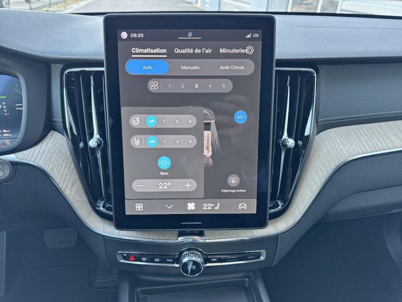 Image VOLVO XC60 T6 Hybride Rechargeable 350ch Ultra Style Dark Geartronic 8 AWD