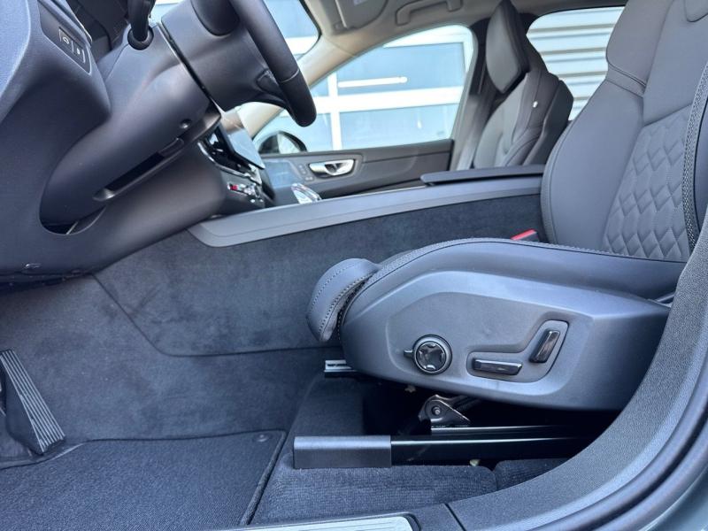 Image VOLVO XC60 T6 Hybride Rechargeable 350ch Ultra Style Dark Geartronic 8 AWD