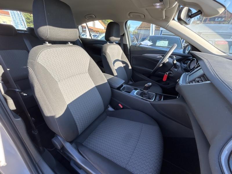 Image OPEL Insignia Grand Sport 1.6 D 136ch Edition Business Euro6dT 106g