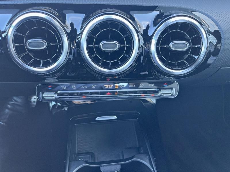 Image MERCEDES-BENZ Classe A 200 163ch AMG Line 7G-DCT