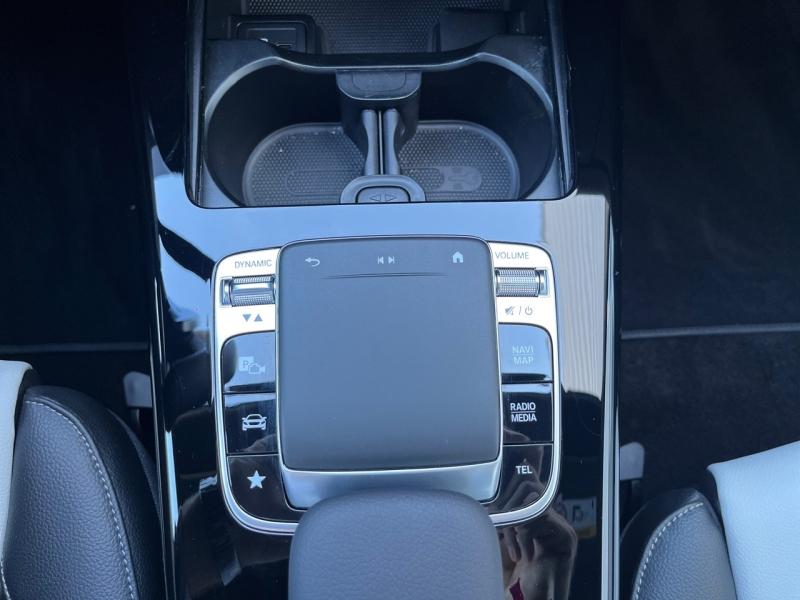 Image MERCEDES-BENZ Classe A 200 163ch AMG Line 7G-DCT