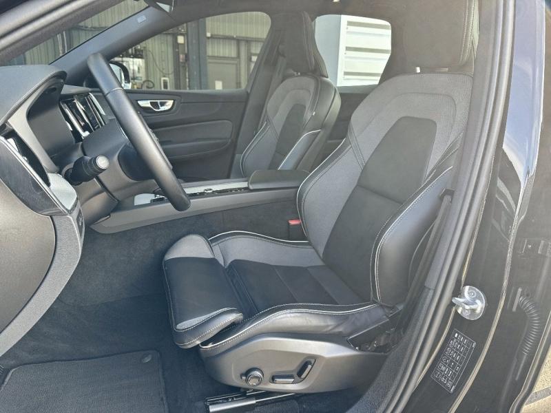 Image VOLVO XC60 T6 Hybride Rechargeable 253 + 145ch Black Edition Geartronic 8 AWD