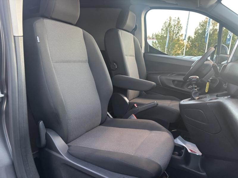 Image PEUGEOT Partner M 650kg BlueHDi 130ch S&S Pack Asphalt Connect