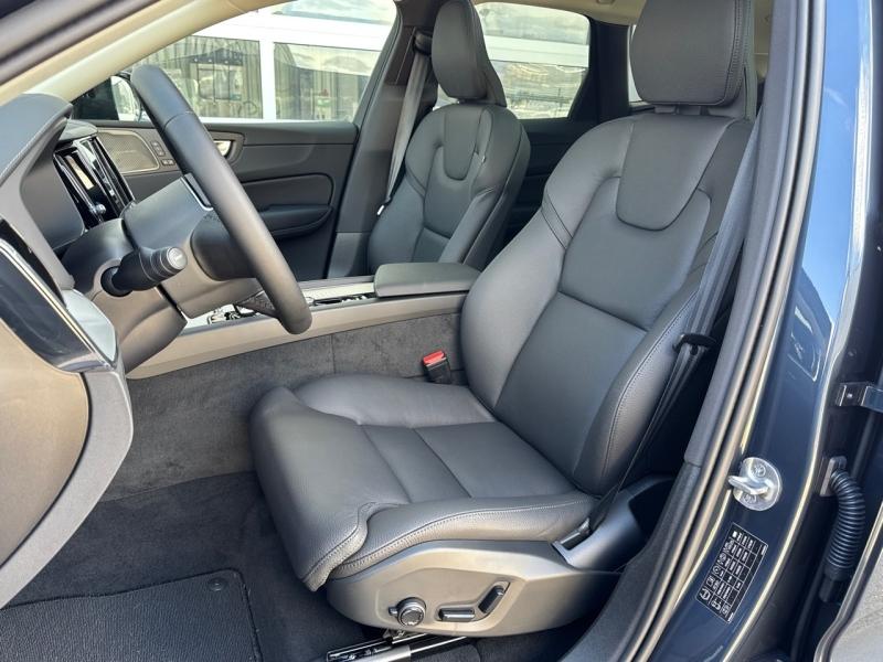 Image VOLVO XC60 T6 Hybride Rechargeable 253 + 145ch Ultra Style Dark Geartronic 8 AWD