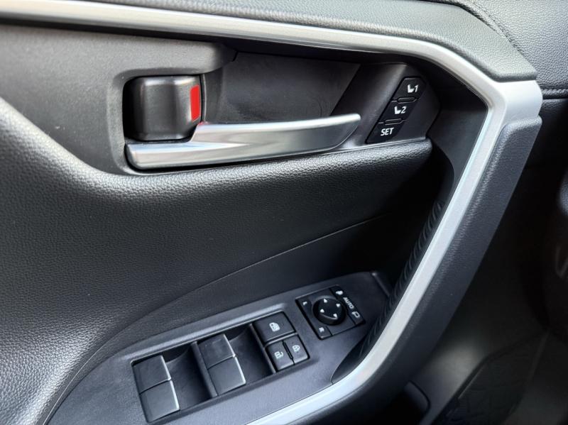 Image TOYOTA RAV4 Hybride 218ch Lounge 2WD CUIR TOIT OUVRANT