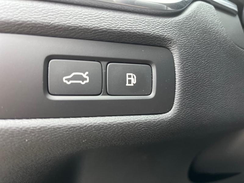 Image VOLVO XC60 T6 Hybride Rechargeable 253 + 145ch Ultra Style Dark Geartronic 8 AWD