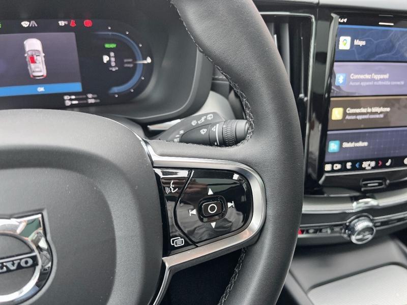 Image VOLVO XC60 T6 Hybride Rechargeable 253 + 145ch Ultra Style Dark Geartronic 8 AWD