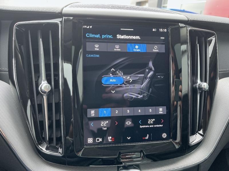 Image VOLVO XC60 T6 Hybride Rechargeable 253 + 145ch Ultra Style Dark Geartronic 8 AWD