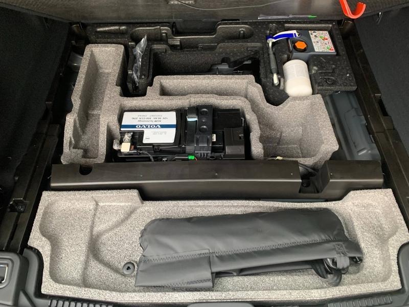 Image VOLVO XC60 T6 Hybride Rechargeable 253 + 145ch Ultra Style Dark Geartronic 8 AWD