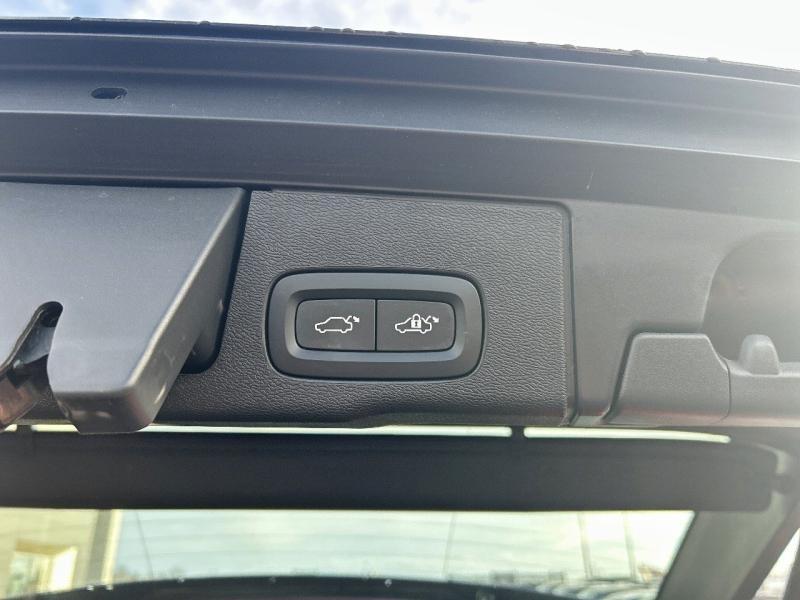 Image VOLVO XC60 T6 AWD 253 + 145ch Plus Style Dark Geartronic