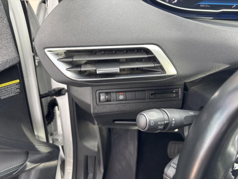 Image PEUGEOT 3008 1.5 BlueHDi 130ch S&S Allure EAT8