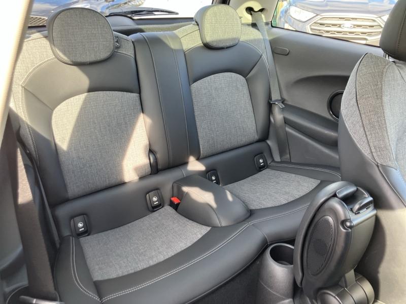 Image MINI Mini Cooper 136ch Edition Greenwich BVA7 109g