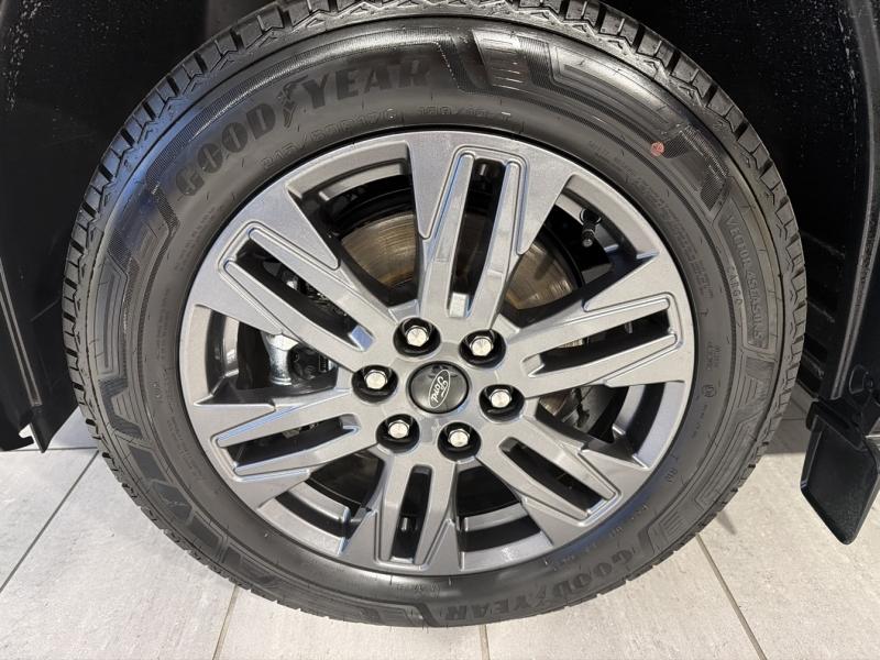 Image FORD Tourneo Custom 320 L2H1 2.0 EcoBlue 170ch Titanium 4x4 BVA8