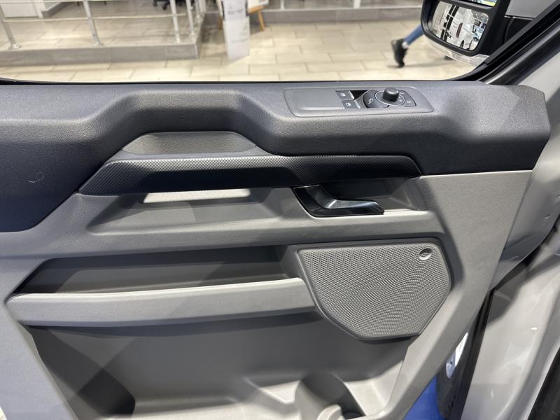 Image FORD Transit Custom Fg 320 L1H1 2.5 Duratec 232ch Hybride rechargeable Cabine Approfondie Limited CVT