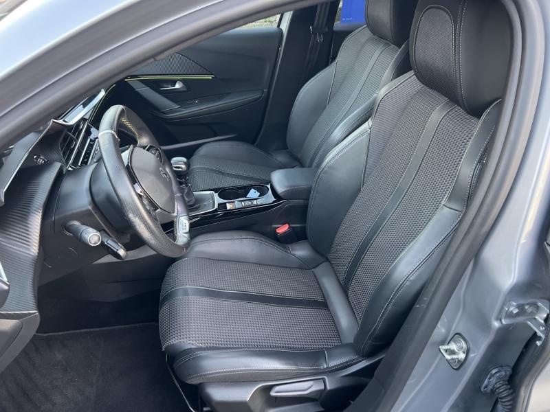 Image PEUGEOT 208 1.2 PureTech 100ch S&S GT Line