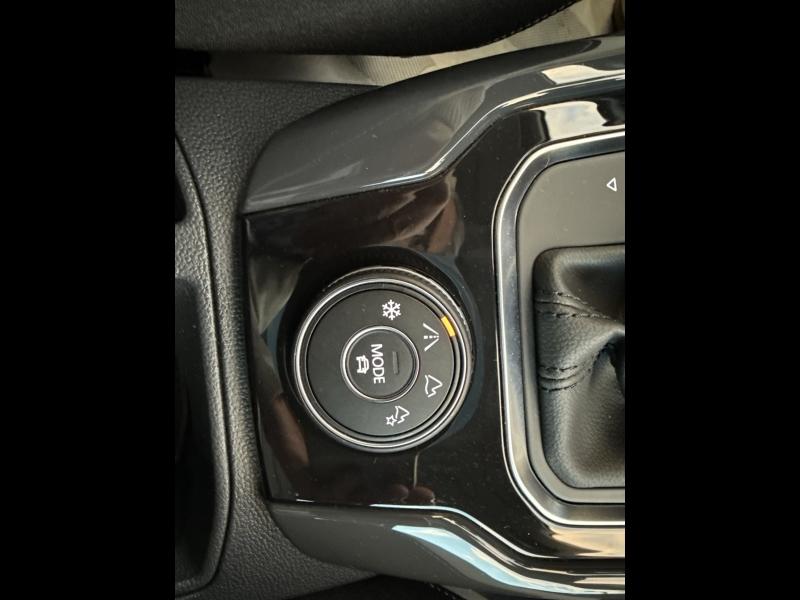 Image VOLKSWAGEN T-Roc 2.0 TDI 150ch Carat Exclusive 4Motion DSG7