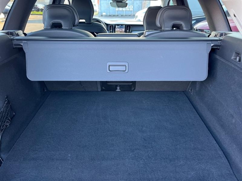 Image VOLVO XC60 T6 Hybride Rechargeable 253 + 145ch Ultra Style Dark Geartronic 8 AWD