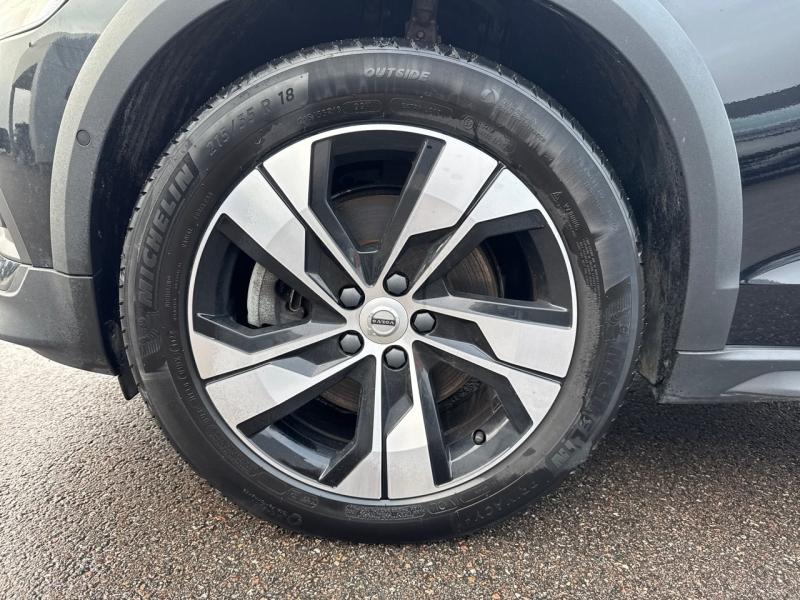 Image VOLVO V60 Cross Country B4 AWD 197ch Pro Geartronic 8