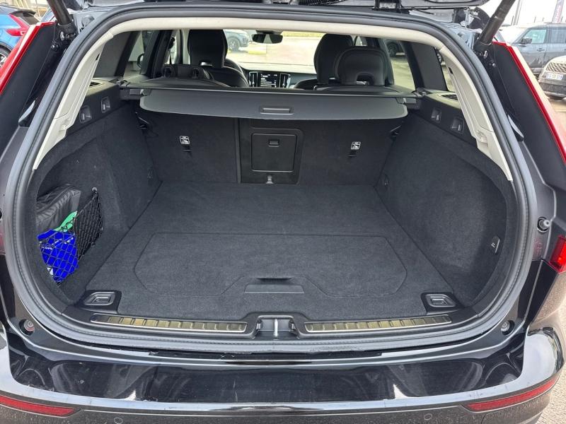 Image VOLVO V60 Cross Country B4 AWD 197ch Pro Geartronic 8