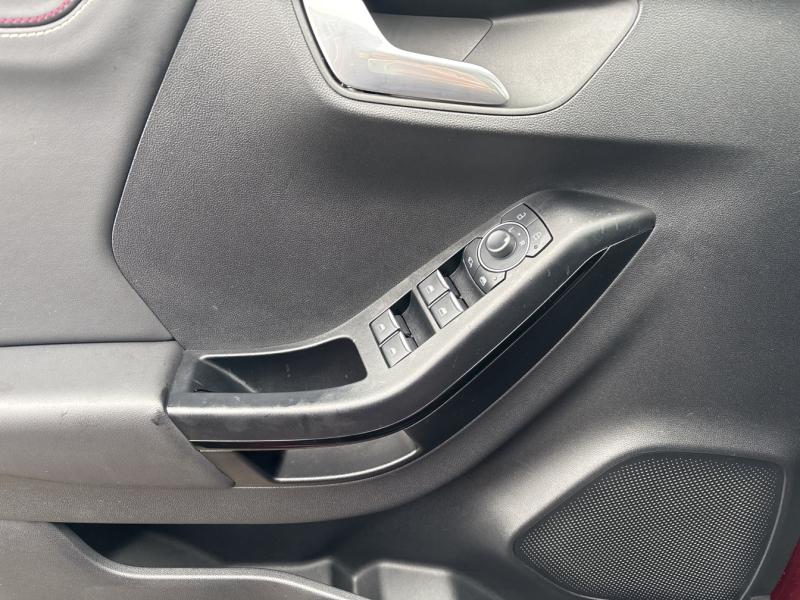 Image FORD Puma 1.0 Flexifuel 125ch S&S mHEV ST-Line X Vivid Ruby Edition