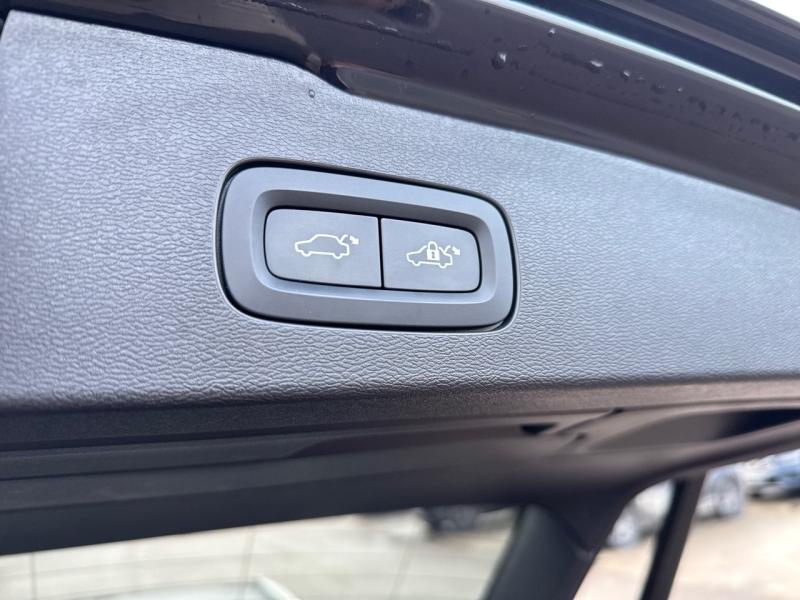 Image VOLVO V60 Cross Country B4 AWD 197ch Pro Geartronic 8