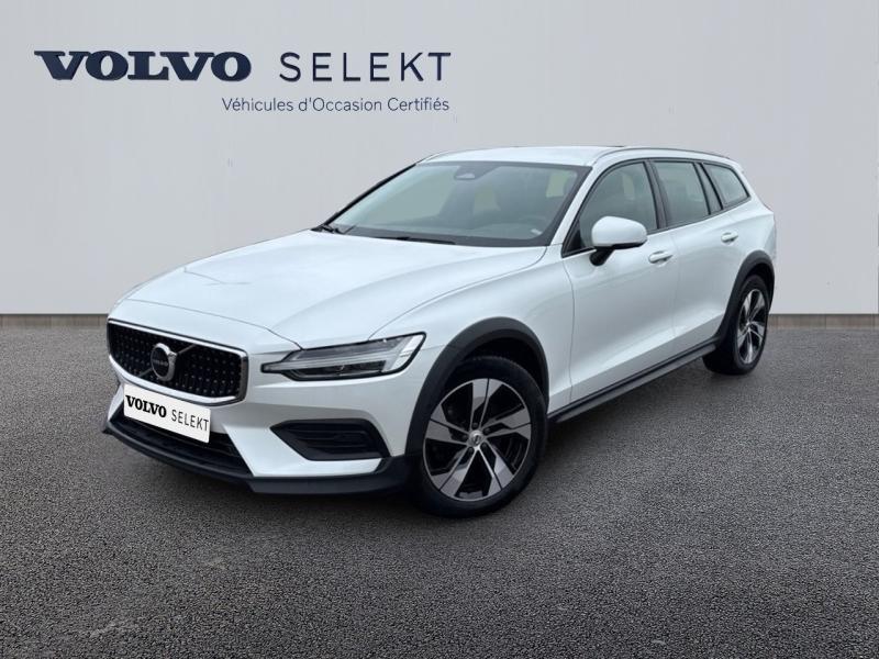 Photo VOLVO V60 Cross Country B4 AWD 197ch Pro Geartronic 8