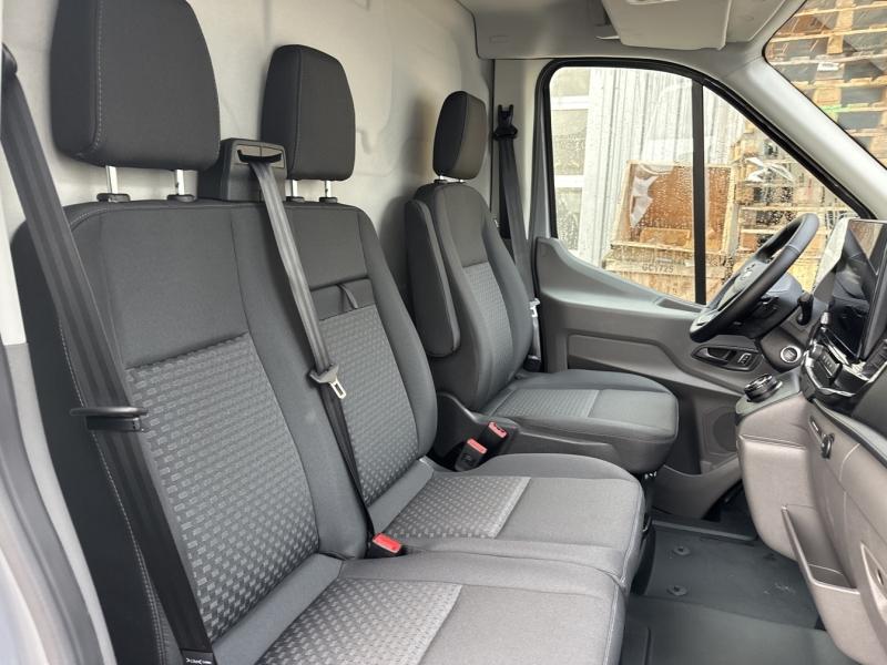 Image FORD 2.0 l EcoBlue 130ch BVA8 Euro 6  T 350 L2H2 diesel Limited